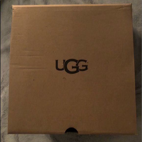 Ugg Rainboots - Picture 2 of 5
